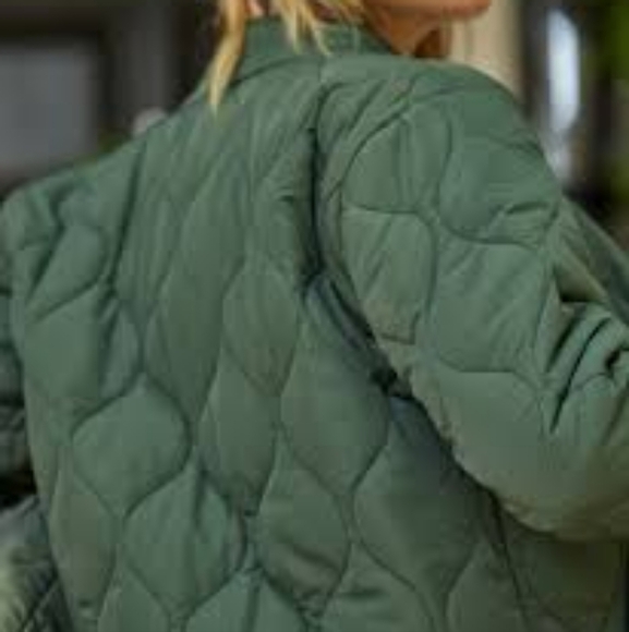 Summersalt The Reversible Eco Quilted Lightweight Jacket size 1X NWT - Picture 3 of 8